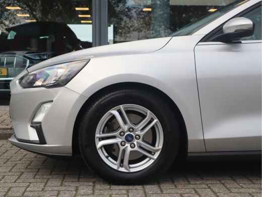 Ford Focus 1.0 EcoBoost Hybrid Trend Edition Business ActivLease financial lease