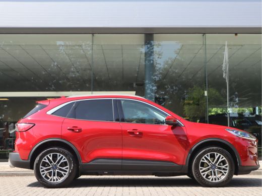 Ford Kuga 2.5 PHEV Titanium X / NL AUTO ActivLease financial lease