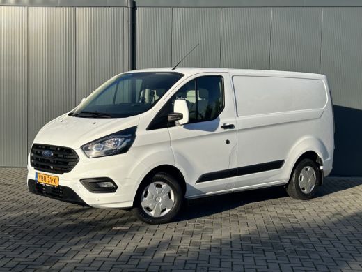 Ford Transit Custom 2.0 TDCI 105 PK / L1H1 / 1e EIG. / 96.558 KM !! / TREKHAAK / INRICHTING / 3-ZITS / AIRCO / CRUISE... ActivLease financial lease
