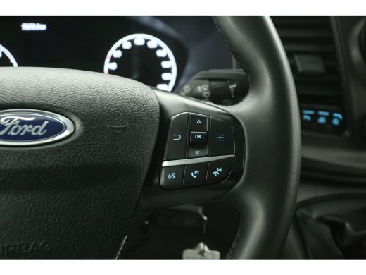 Ford Transit Custom 300 2.0 TDCI L2H1 | DC | Airco | Camera | Carplay | Cruise | Camera | Navi ActivLease financial lease