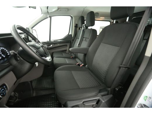 Ford Transit Custom 300 2.0 TDCI L2H1 | DC | Airco | Camera | Carplay | Cruise | Camera | Navi ActivLease financial lease