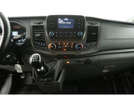 Ford Transit Custom 340 2.0 TDCI 170PK L2H1 | 2800KG Trekgew. | Trekh. | Airco | 3-Zits | Cruise | Parkeersens. ActivLease financial lease