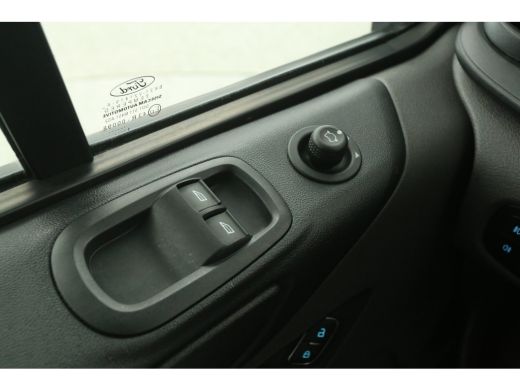 Ford Transit Custom 340 2.0 TDCI 170PK L2H1 | 2800KG Trekgew. | Trekh. | Airco | 3-Zits | Cruise | Parkeersens. ActivLease financial lease