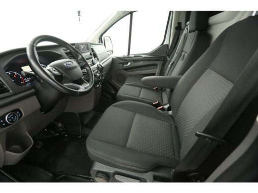 Ford Transit Custom 340 2.0 TDCI 170PK L2H1 | 2800KG Trekgew. | Trekh. | Airco | 3-Zits | Cruise | Parkeersens. ActivLease financial lease
