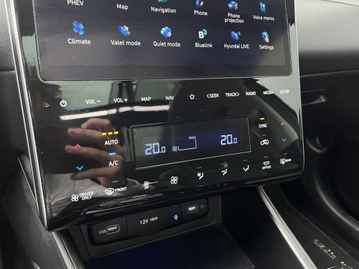 Hyundai Tucson 1.6 T-GDI 265pk PHEV Premium 4WD (299,- p/m Demo Deal!) | Leder | Carplay | Climate | Keyless | N... ActivLease financial lease