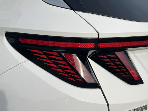 Hyundai Tucson 1.6 T-GDI 265pk PHEV Premium 4WD (299,- p/m Demo Deal!) | Leder | Carplay | Climate | Trekhaak | ... ActivLease financial lease