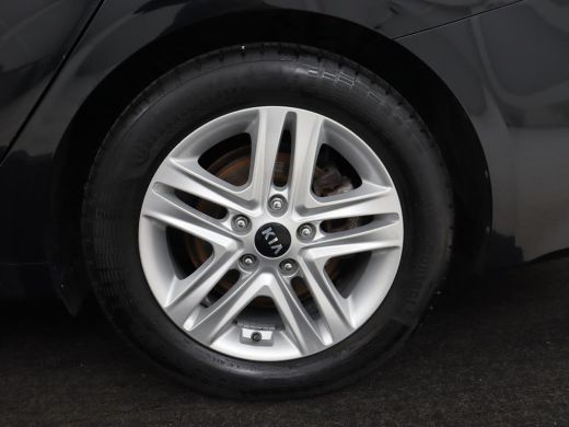 Kia Ceed 1.4 T-GDi DynamicLine | Automaat | Camera | Trekhaak | Carplay | Navigatie | Climate control | DA... ActivLease financial lease
