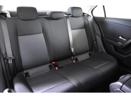 Mercedes-Benz A-Klasse 180 *1ste Eigenaar*Navigatie*Camera*Carplay* ActivLease financial lease