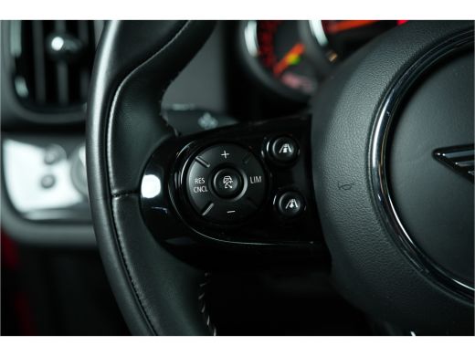 Mini Countryman 1.5 Cooper | Volledig uitgerust | Panorama | H/K | Adaptief Cruise ActivLease financial lease