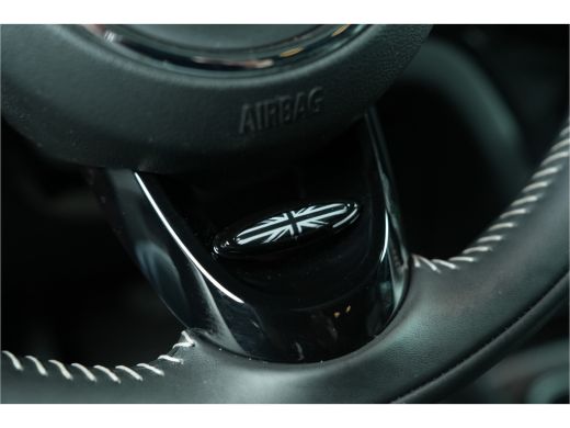 Mini Countryman 1.5 Cooper | Volledig uitgerust | Panorama | H/K | Adaptief Cruise ActivLease financial lease