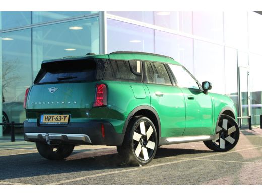 Mini Countryman Classic Automaat / Panoramadak / Trekhaak / JCW Sportstoel / Comfort Access / Stuurverwarming / L... ActivLease financial lease