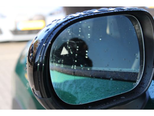 Mini Countryman Classic Automaat / Panoramadak / Trekhaak / JCW Sportstoel / Comfort Access / Stuurverwarming / L... ActivLease financial lease