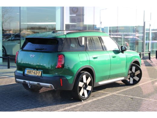Mini Countryman Classic Automaat / Panoramadak / Trekhaak / JCW Sportstoel / Comfort Access / Stuurverwarming / L... ActivLease financial lease