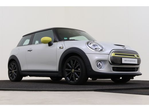 Mini Electric Charged / Sportstoelen / Achteruitrijcamera / Comfort Access / Stoelverwarming / Adaptieve LED / ... ActivLease financial lease