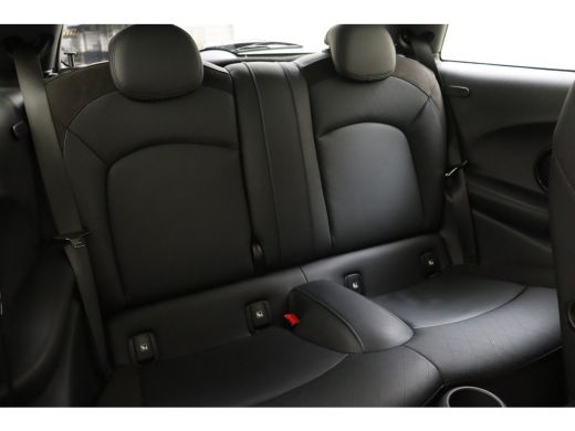 Mini Electric Charged / Sportstoelen / Achteruitrijcamera / Comfort Access / Stoelverwarming / Adaptieve LED / ... ActivLease financial lease