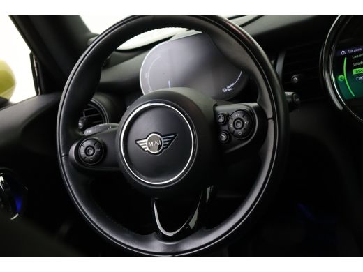 Mini Electric Charged / Sportstoelen / Achteruitrijcamera / Comfort Access / Stoelverwarming / Adaptieve LED / ... ActivLease financial lease