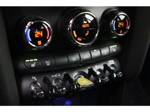 Mini Electric Charged / Sportstoelen / Achteruitrijcamera / Comfort Access / Stoelverwarming / Adaptieve LED / ... ActivLease financial lease