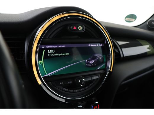 Mini Electric Charged / Sportstoelen / Achteruitrijcamera / Comfort Access / Stoelverwarming / Adaptieve LED / ... ActivLease financial lease