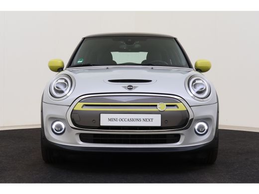 Mini Electric Charged / Sportstoelen / Achteruitrijcamera / Comfort Access / Stoelverwarming / Adaptieve LED / ... ActivLease financial lease