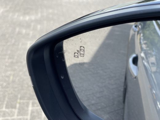 Opel Mokka 130pk Ultimate (Camera - Keyless Entry - Parkeersensoren V+A - Navigatie - LED - Automatische Air... ActivLease financial lease