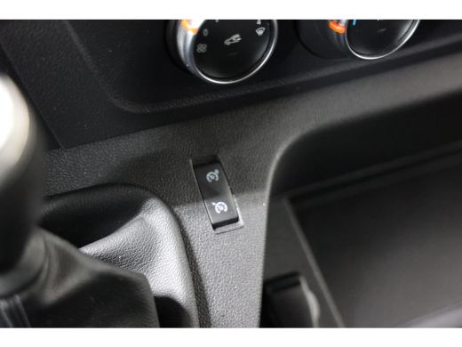 Opel Movano 2.3 Turbo L3H2 IMPERIAAL TREKHAAK ActivLease financial lease