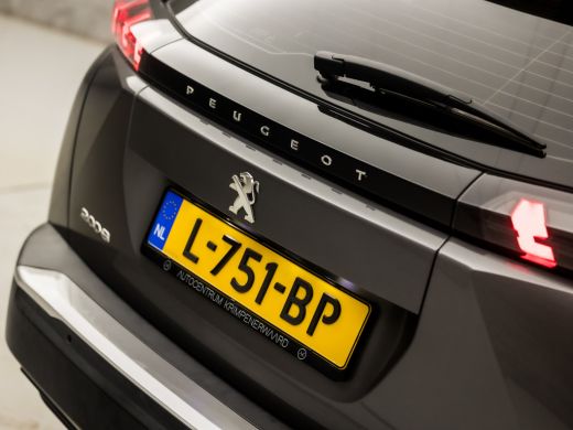 Peugeot 2008 1.2 PureTech Sport (APPLE CARPLAY, GROOT NAVI, GETINT GLAS, LED KOPLAMPEN, CLIMATE, SPORTSTOELEN,... ActivLease financial lease