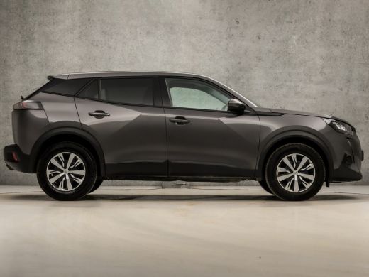 Peugeot 2008 1.2 PureTech Sport (APPLE CARPLAY, GROOT NAVI, GETINT GLAS, LED KOPLAMPEN, CLIMATE, SPORTSTOELEN,... ActivLease financial lease