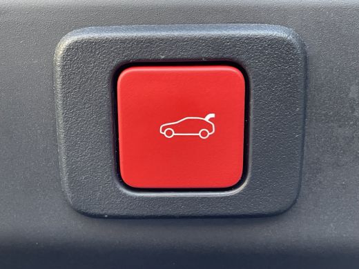 Peugeot 3008 136pk Hybrid GT First Edition (Camera - Elektrische klep - Keyless Entry Stoel-/-stuurwielverwarm... ActivLease financial lease