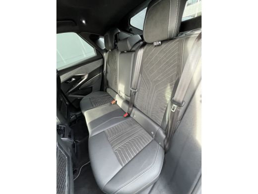 Peugeot 3008 136pk Hybrid GT First Edition (Elektrische Klep - Stoel-/- stuurverwarming - Adaptieve Cruise Con... ActivLease financial lease