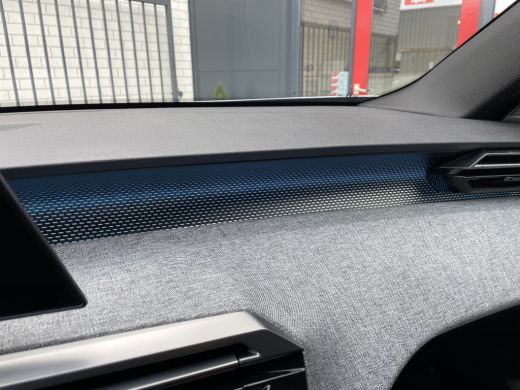 Peugeot 3008 136pk Hybrid GT First Edition (Elektrische Klep - Stoel-/- stuurverwarming - Adaptieve Cruise Con... ActivLease financial lease