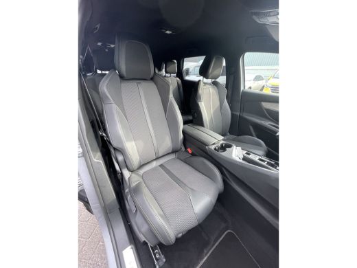 Peugeot 5008 130pk GT 7-zits (Camera - Keyless Entry - Adaptieve Cruise Controle - 18"incl 4S - LED - Parkeers... ActivLease financial lease