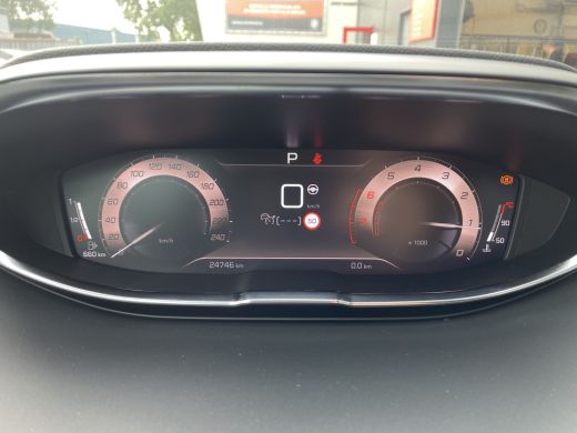 Peugeot 5008 130pk GT 7-zits (Camera - Keyless Entry - Adaptieve Cruise Controle - 18"incl 4S - LED - Parkeers... ActivLease financial lease