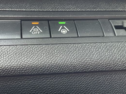 Peugeot 5008 130pk GT 7-zits (Camera - Keyless Entry - Adaptieve Cruise Controle - 18"incl 4S - LED - Parkeers... ActivLease financial lease