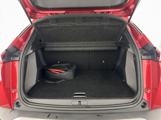 Peugeot e-2008 EV Allure 50 kWh [ 3-Fase ] {SOH-84%} (INCL-BTW) *PANO | LEATHER-FABRIC | FULL-LED | SPORT-SEATS ... ActivLease financial lease