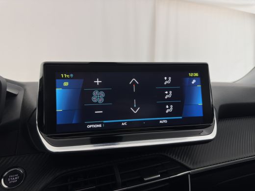 Peugeot e-2008 EV Allure 50 kWh [ 3-Fase ] {SOH-84%} (INCL-BTW) *PANO | LEATHER-FABRIC | FULL-LED | SPORT-SEATS ... ActivLease financial lease