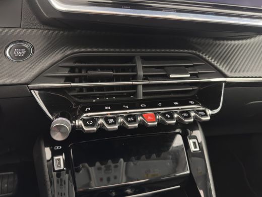 Peugeot e-2008 EV Allure 50 kWh [ 3-Fase ] {SOH-84%} (INCL-BTW) *PANO | LEATHER-FABRIC | FULL-LED | SPORT-SEATS ... ActivLease financial lease