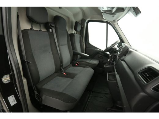 Renault Master 2.3 dCi 150PK L2H2 | 3-Zits | Clima | Camera | Cruise | Trekh. | 2xSchuifdeur | Parkeersens. ActivLease financial lease