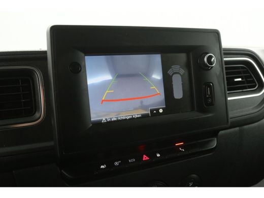 Renault Master 2.3 dCi 150PK L2H2 | 3-Zits | Clima | Camera | Cruise | Trekh. | 2xSchuifdeur | Parkeersens. ActivLease financial lease