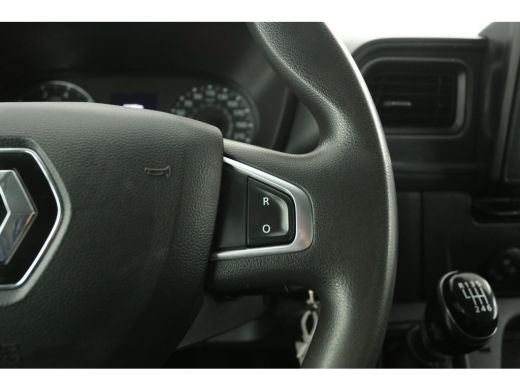 Renault Master 2.3 dCi 150PK L2H2 | 3-Zits | Clima | Camera | Cruise | Trekh. | 2xSchuifdeur | Parkeersens. ActivLease financial lease