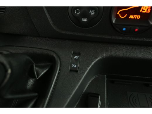 Renault Master 2.3 dCi 150PK L2H2 | 3-Zits | Clima | Camera | Cruise | Trekh. | 2xSchuifdeur | Parkeersens. ActivLease financial lease