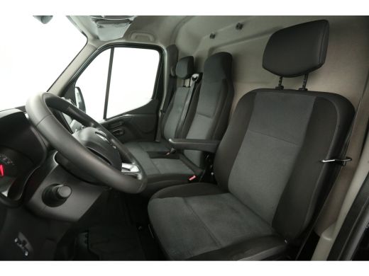 Renault Master 2.3 dCi 150PK L2H2 | 3-Zits | Clima | Camera | Cruise | Trekh. | 2xSchuifdeur | Parkeersens. ActivLease financial lease