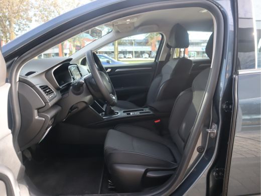 Renault M&eacute;gane Estate 1.3 TCe 140 Equilibre ActivLease financial lease