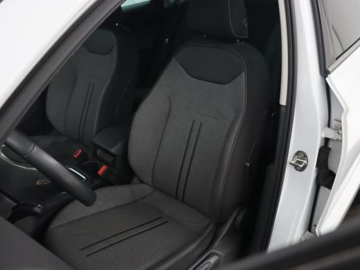 Seat Ateca 2.0 TDI Style Intens | Carplay | Camera | Navigatie | Full LED | Park Assist | Cruise control | C... ActivLease financial lease