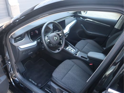 Skoda Octavia Combi 1.0 e-TSI Business Edition Plus Automaat ActivLease financial lease