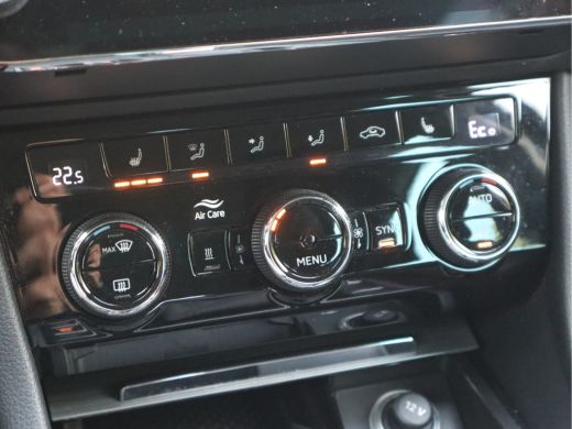 Skoda Superb Combi 1.4 TSI iV Business Edition Plus Adaptive Cruise ActivLease financial lease