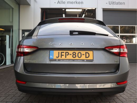 Skoda Superb Combi 1.4 TSI iV Business Edition Plus Adaptive Cruise ActivLease financial lease