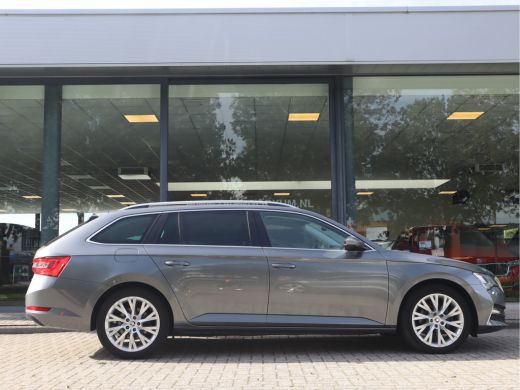 Skoda Superb Combi 1.4 TSI iV Business Edition Plus Adaptive Cruise ActivLease financial lease