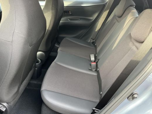 Toyota Aygo 1.0 VVT-i MT Envy | Celestite Grey met zwart dak | Nieuw uit voorraad leverbaar | ActivLease financial lease