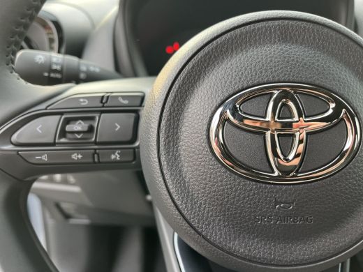 Toyota Aygo 1.0 VVT-i MT Envy | Celestite Grey met zwart dak | Nieuw uit voorraad leverbaar | ActivLease financial lease