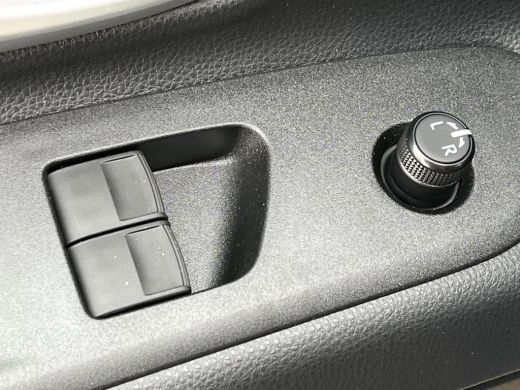 Toyota Aygo 1.0 VVT-i MT Envy | Celestite Grey met zwart dak | Nieuw uit voorraad leverbaar | ActivLease financial lease